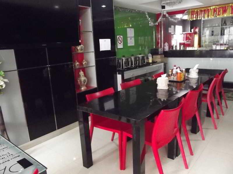בנגקוק Richly Villa מראה חיצוני תמונה